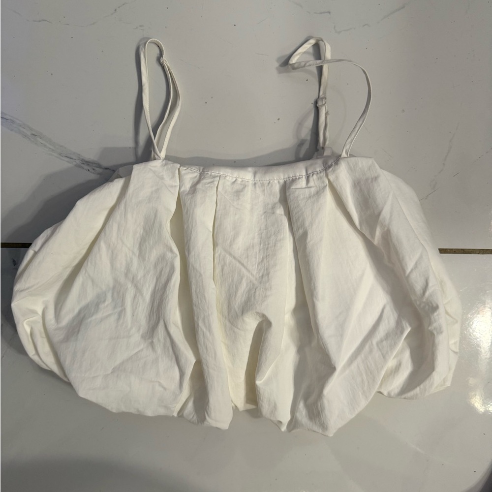 Bar III Classic Balloon White Top